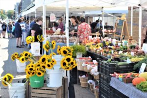 Farmers Markets Sell Local Goods From Fruits And 2023 11 27 05 37 19 Utc